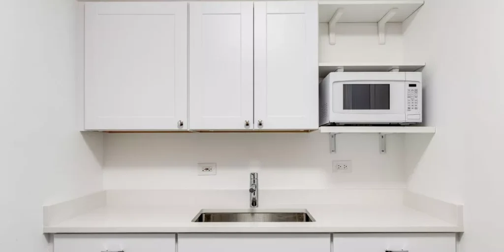 How Can You Make a Small Kitchen Look Modern and Spacious?